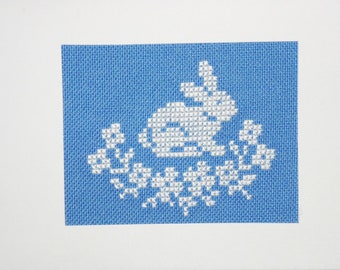 Card bunny blue/white embroidered + wraparound
