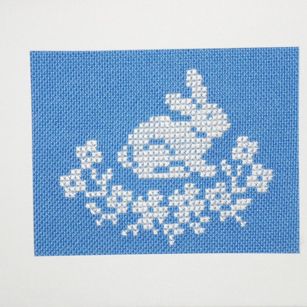 Card bunny blue/white embroidered + wraparound