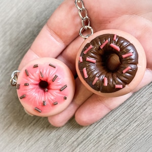 Bumhole doughnut keyring’s -gift-accessory-mature-funny-illylarlar