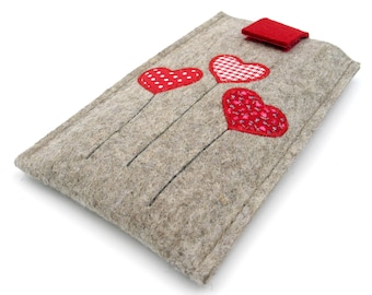 Mobile phone case, mobile phone case, desired size, 100% virgin wool felt, hearts, handmade, custom-made, hand-sewn, size according to mobile phone model, heart