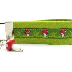 Lanyard,keychain,keyring,felt,keyband green,red,fly fungus,mushrooms,keyband,pendant,gift,felt band Green