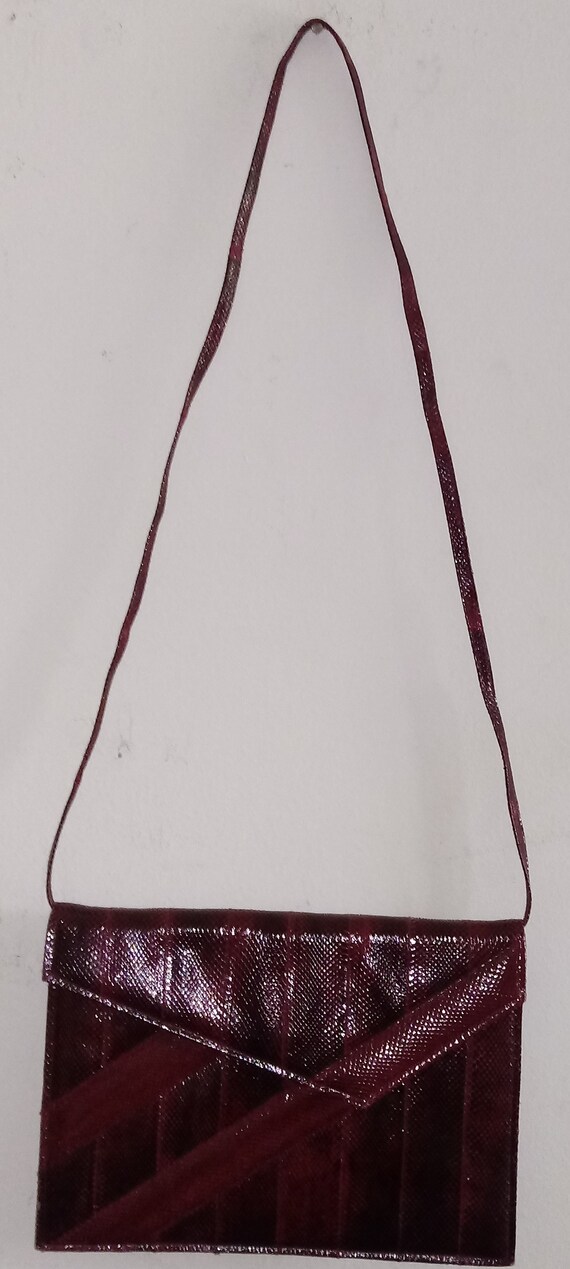 Never Used 70s Bordeaux Python Skin Shoulder Clut… - image 2