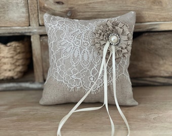 Ring Pillow vintage, Lace wedding pillow, Wedding Ring pillow