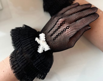 Lace gloves, evening gloves made of lace and pearls