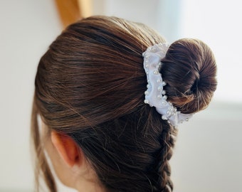 Communion hair accessories, hair band with beads for communion bun, first communion hair accessories, communion hair accessories, white
