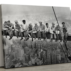 Lunch on top of Skyscraper New York retro - black and white art - bathroom decor, Framed Canvas Print Wall Art for bedroom, kitchen pp512