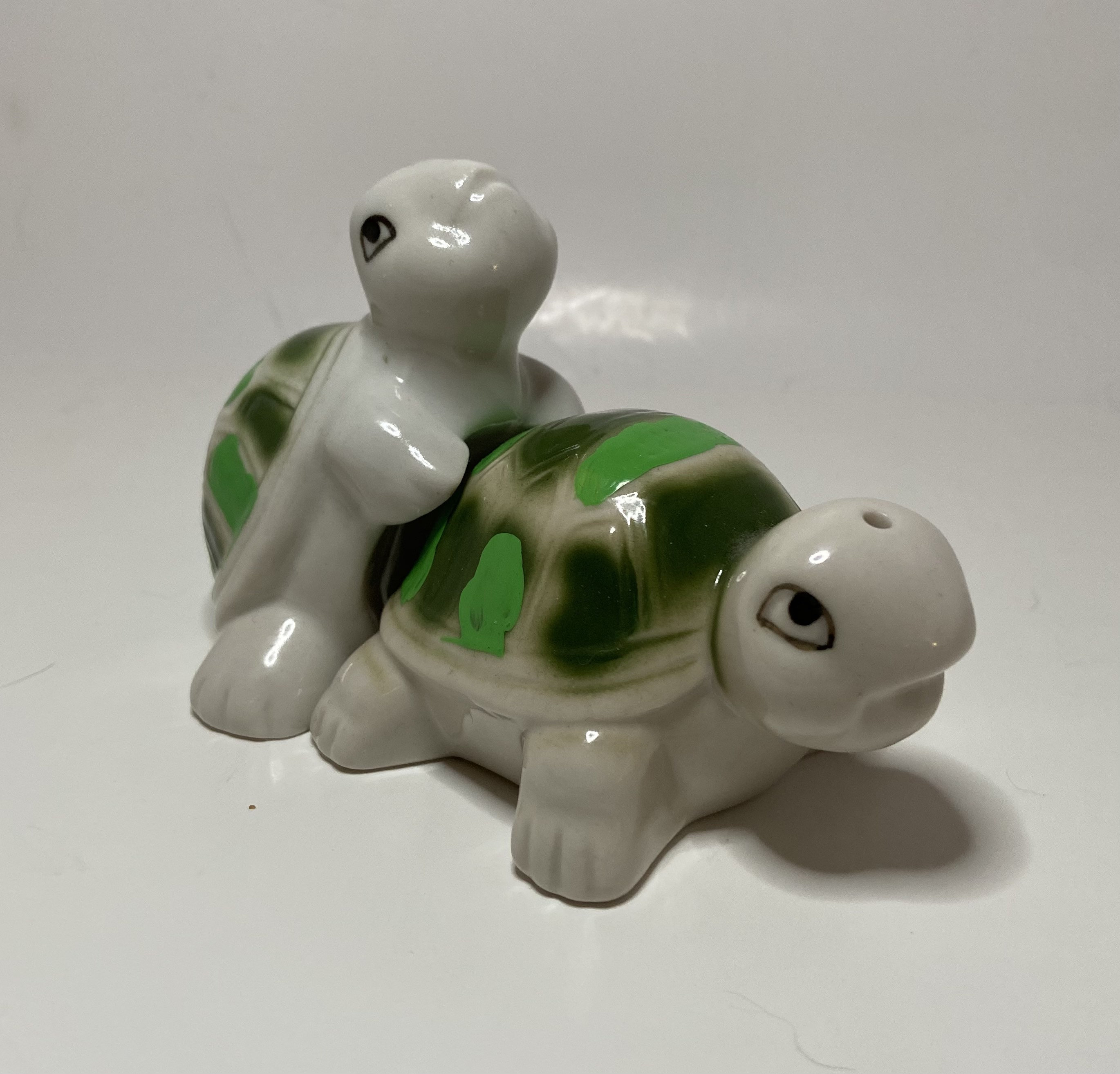 Cute Little Vintage Turtles Mating Salt and Pepper Shakers Etsy