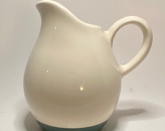 Beautifully Simple Pfaltzgraff Creamer