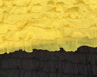 Volantes de poliéster de 2,5 cm (1 pulgada) en varios colores, se venden cortados a medida: amarillo, negro, blanco roto, lavanda, menta, gris carbón, verde azulado y más.