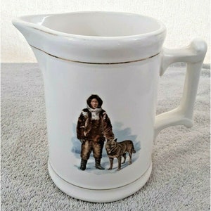 Vintage 1970's Alaska Theme Pitcher Huskie Handle Spout 7" x 4.5" Porcelain USA