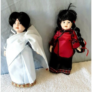 Vintage 1970&#39;s Pair of 2 ~ 9&quot; Porcelain Dolls Red Hair Collectible Indian Dress