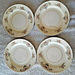 Vintage~ HOMER LAUGHLIN ~ Eggshell Georgian USA ~ Lot of 4 Dessert 6.25&quot; Plates
