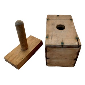 1800&#39;s Wood Handmade Butter Cheese Mold 5.5&quot;x3.25&quot;x3.5&quot; Plunger Vintage Antique
