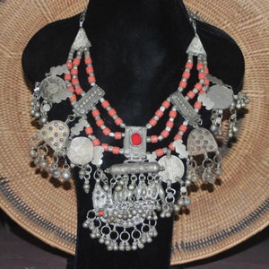 Unique Antique Old Bedouin / Yemen necklace