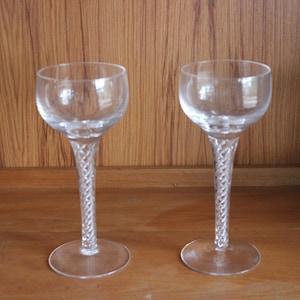 Stuart Air Twist Stem Ariel Hock glasses x 2
