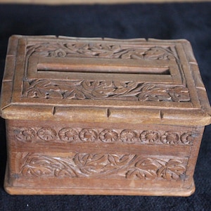 Portasigarette in legno intagliato, portasigarette magico/scatola vintage intagliata in teak