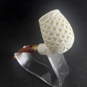 Geometric Lattice Meerschaum Pipe – Hand Carved Classic Design