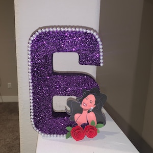 Selena Birthday Number (8inch)