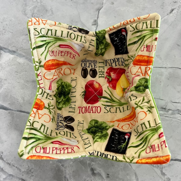 Vegetable Print Microwave Bowl Cozy, Reversible Quilted Cotton Bowl Holder Pot Holder, Vegetable Decor Kitchen, Chef Teacher Food Lover Gift