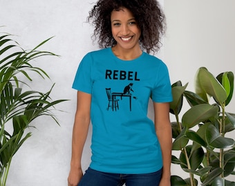 Rebel Cat - Unisex T-Shirt - Meowf Kleidung - Punk - Anti Einrichtung - Anarchie - Rebellisch - Einzigartig - Angry Cats