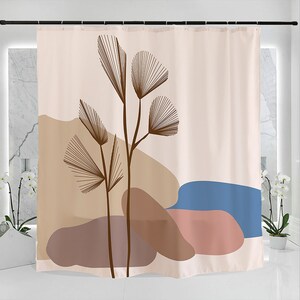 Könnte beinhalten: Ein beiger Duschvorhang mit einem braunen abstrakten Design einer Pflanze mit Blättern und braunen, rosa und blauen abstrakten Formen.