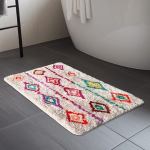 Handcrafted Unique Geometric Bohemian BathMat, Tufted Plush Washable Bath Rugs, Abstract Colorful Bathroom Decor Mat,Embossed Modern Bathmat