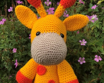 Gehäkelte Giraffe Plüschtier