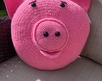 Pig crochet cushion patte