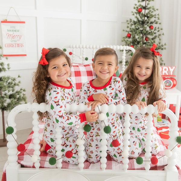 Family matching Christmas pajamas / Sibling Pajamas / Matching Christmas pjs / Santa Christmas pajamas/ Christmas pajamas adults and couples