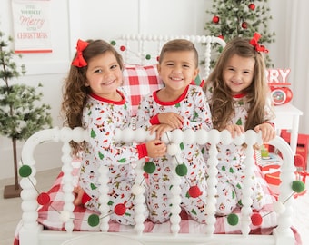 Family matching Christmas pajamas / Sibling Pajamas / Matching Christmas pjs / Santa Christmas pajamas/ Christmas pajamas adults and couples