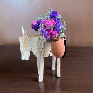 Donkey wood figure