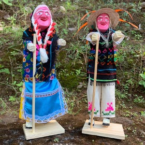 Viejitos de Michoacán (pareja). Danza de los viejitos