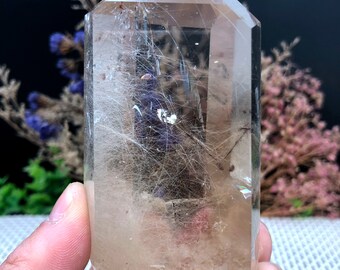 希少な大粒透明ゴールデンルチルクォーツポイント/クリスタルタワー