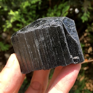 Top Quality Raw Large Natural Raw Black Tourmaline Stone/Rough Black Tourmaline Quartz/Tourmaline Mineral specimen/Black Tourmaline Chunk