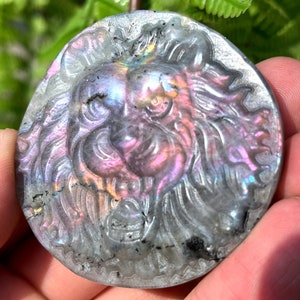 Hand carved Sheen Labradorite Crystal Quartz Lion head/Shiny Polished Labradorite/Chakra Reiki/Home Decor/collectibles/Healing Stone/Chakra