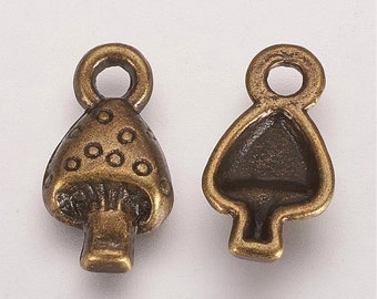 10 x Pendentif Champignon Bronze 13 x 8 mm