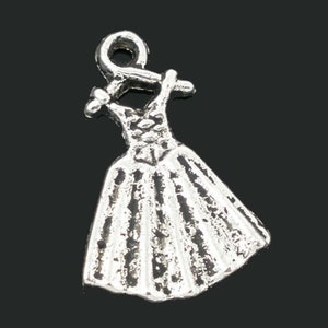 Kleid anhänger