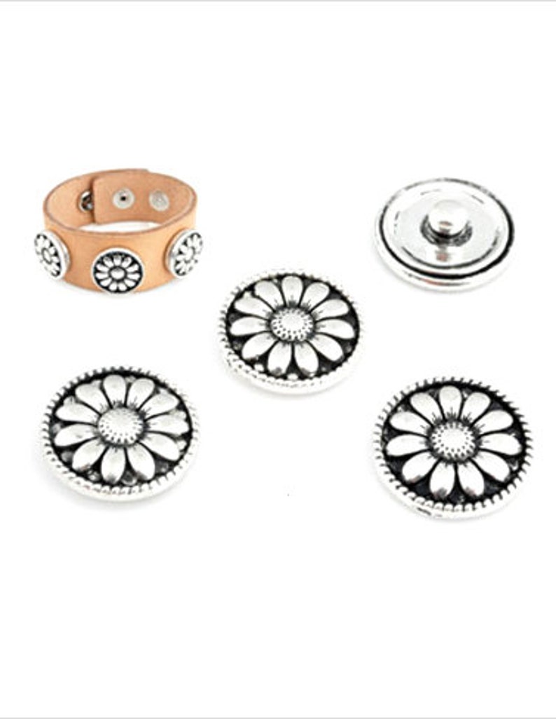 2 x push button flower silver 18 mm