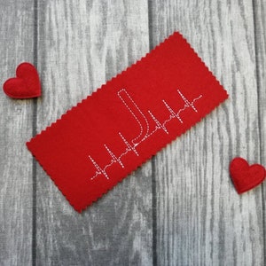 Embroidery file heartbeat alphabet &quot;J&quot;