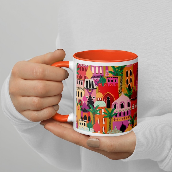 Tasse de coucher de soleil marocain avec couleur à l’intérieur du Maroc Marrakech