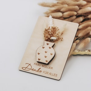 Regalo despedida profesor - Tarjeta de madera grabada con flores secas y personalización - Profesor con corazón - Gracias