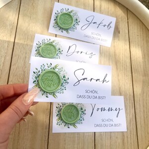 Tarjeta de lugar de boda, tarjeta de nombre, verde, varios patrones de sello, personalizada con nombres de invitados, sello de lacre, es bueno que estés aquí