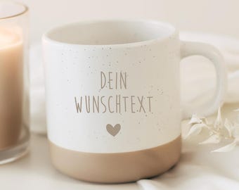 Personalisierte Tasse mit Wunschtext – Gravierte Keramiktasse – Geschenk mit Text nach Wahl – 360 ml – individuell & spülmaschinenfest
