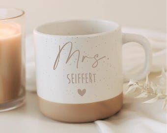 Mokken met de opdruk 'Mr. & Mrs.' en achternaam of datum – gepersonaliseerde keramische mokken – huwelijksgeschenkset – 'Mr.' of 'Mrs.' mogelijk –