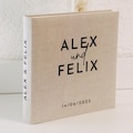 Personalizable linen guest book/photo album 25 x 25 cm | Beige | Wedding, engagement, personalized with names & date product logo