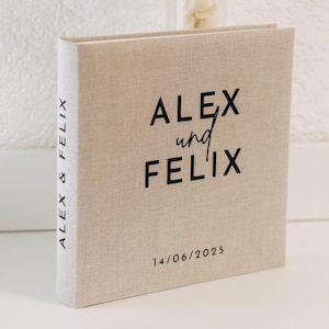 Personlig gästbok/fotoalbum i linne 25 x 25 cm | Beige | Bröllop, förlovning, personlig med namn och datum