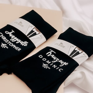 Socks for the groom, best man, bride&#39;s father or brother - Personalized with the name - with banderole -