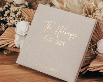 Gästebuch aus Leinen Hochzeit personalisiert mit Nachnamen, Datum & Vornamen -  Fotoalbum beige minimalistisch