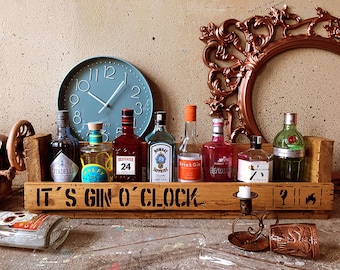 Scaffale per pallet "iT S GiN o CLoCK" scaffale per gin ginbar scaffale per bar per gin portabottiglie per vino scaffale da parete in legno scaffale per rum vino whisky whisky upcycling vero legno