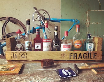 Upcycled wooden shelf with the text "Fragile" - unique wine rack, whisky rack, wall-mounted bar, spice rack, handmade gift